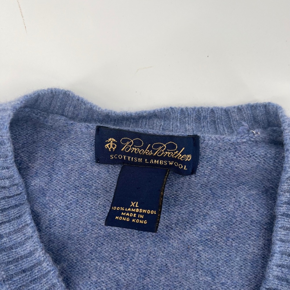 Brooks Brothers Mens XL Blue Scottish Lambswool V-Neck Sweater Long Sleeve‎ Knit - Picture 2 of 7